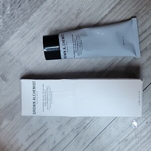 Grown Alchemist Polishing Facial Exfoliant